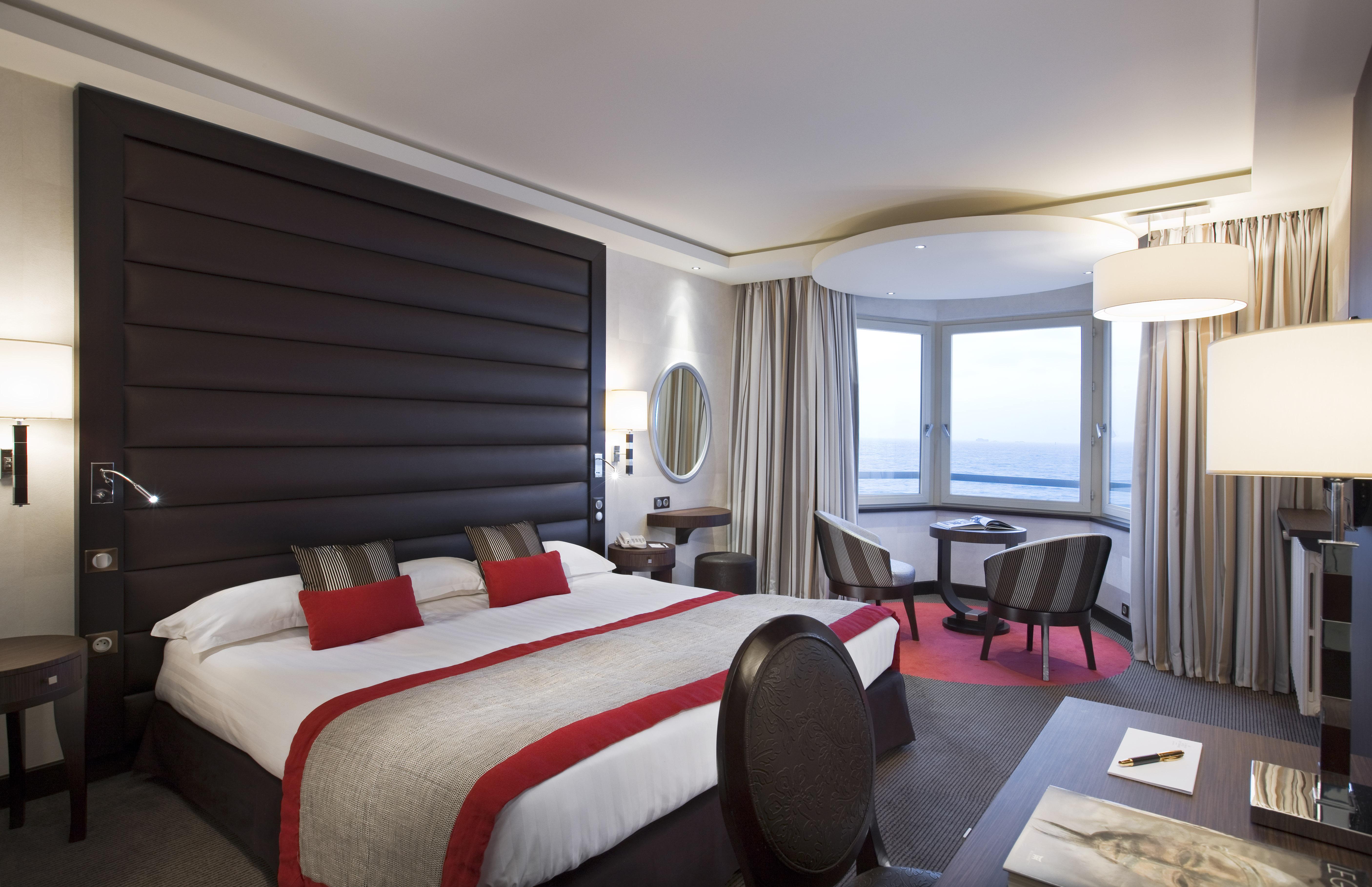 Hotel Grand Des Thermes 5*